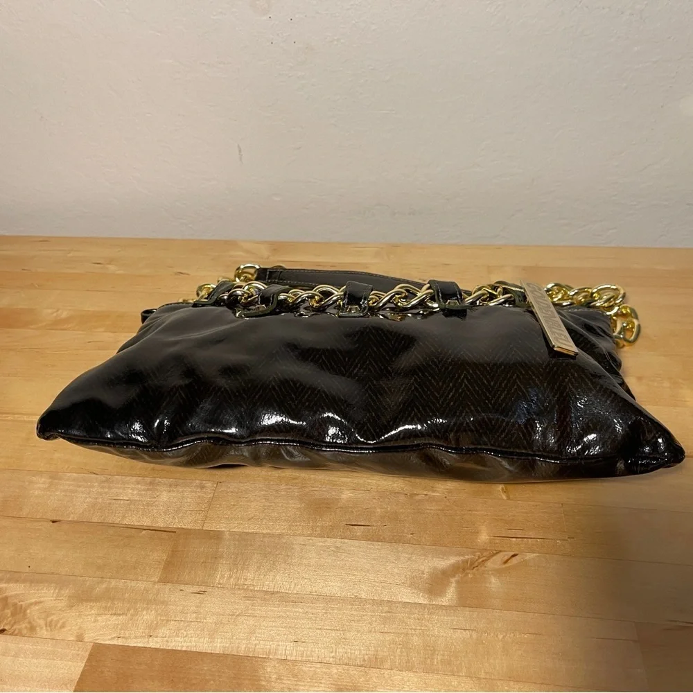 GOLDENBLEU Patent Leather Chain Strap Shoulder Bag Y2K Statement Purse